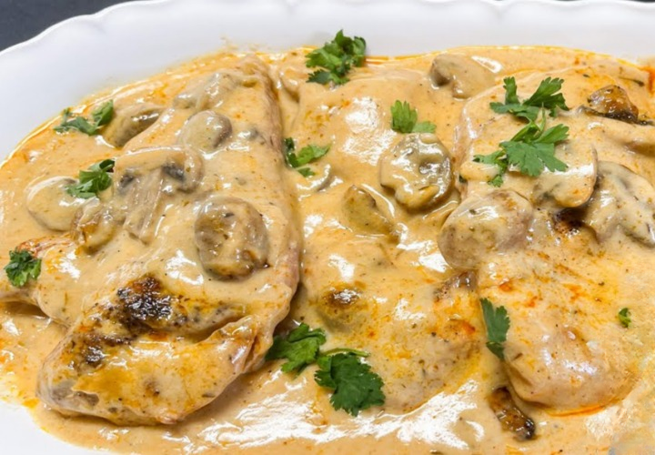 Slow Cooker Chicken Marsala