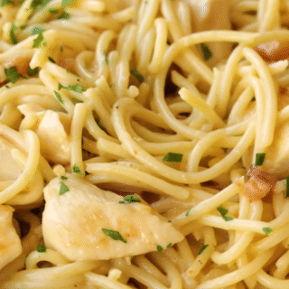 Slow Cooker Chicken Carbonara