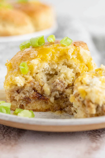 Slow Cooker Biscuits and Gravy Casserole
